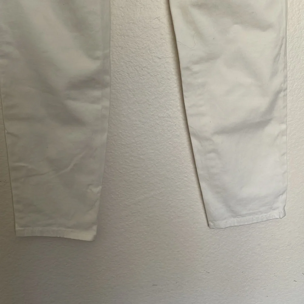 BUFFALO. Size 2/26. Color white - Picture 5 of 6